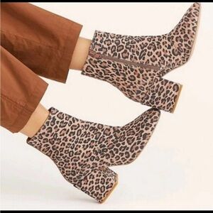 Free People Nicola Suede Block Heel Calf Boots Leopard Cheetah Print Women 37 7